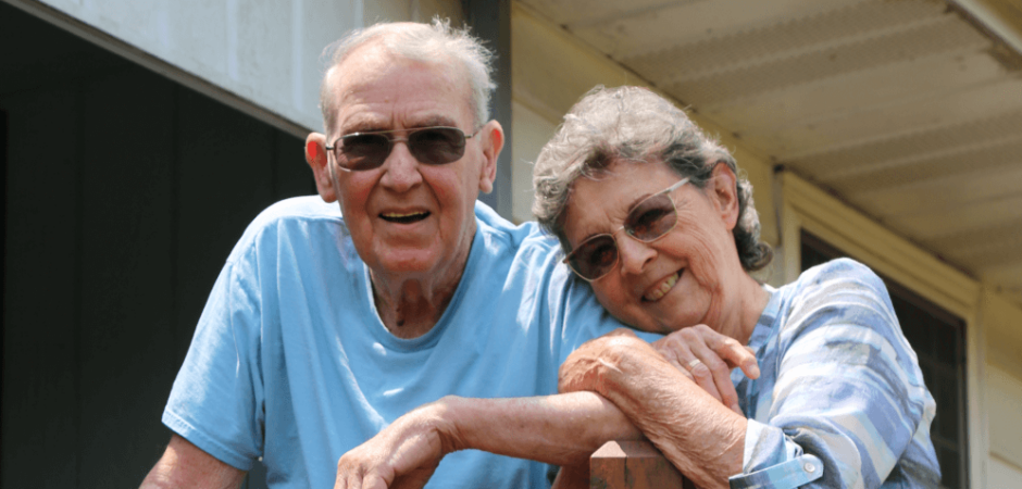 Mesothelioma survivor Art Putt and his wife Jan